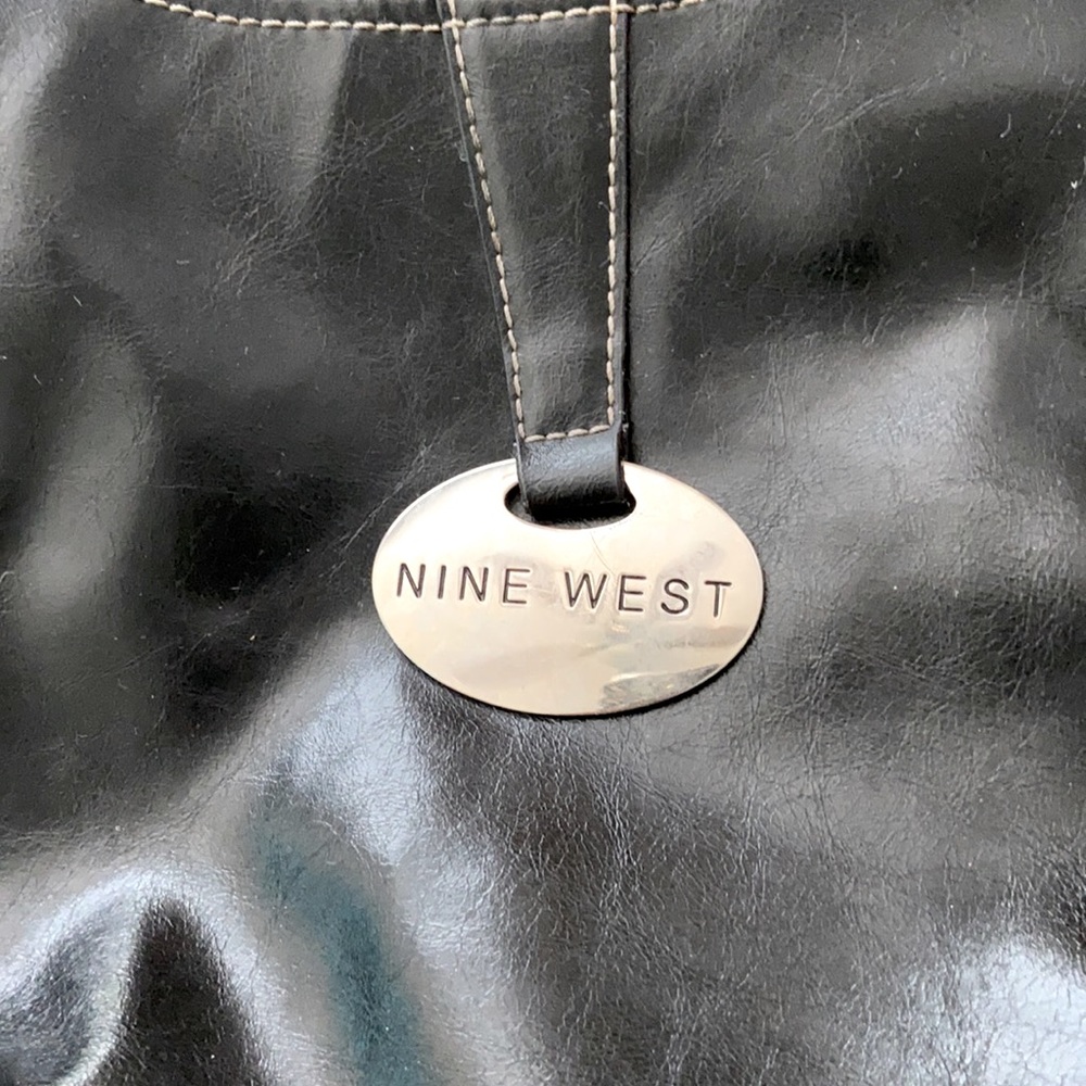 NINE WEST BLACK LEATHER SHOULDER BAG PURSE